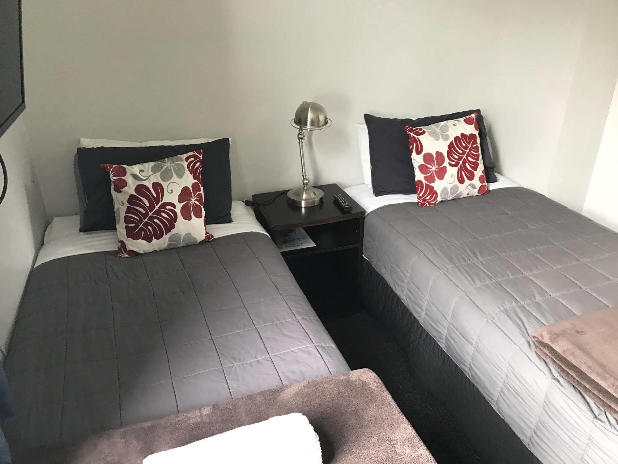 Haka House كريستتشيرش المظهر الخارجي الصورة A room at the hotel